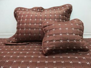 Луксозно шалте за легло – Кафе