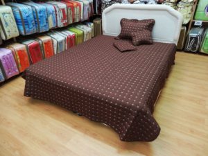 Луксозно шалте за легло – Кафе