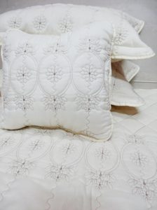 Луксозно шалте за легло Флорал шампанско